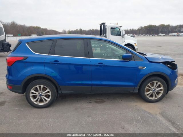 1FMCU9GDXKUA15269 Ford ESCAPE SE