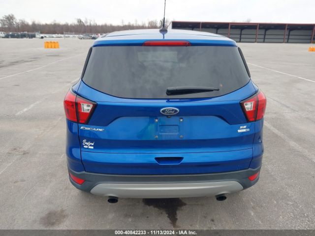 1FMCU9GDXKUA15269 Ford ESCAPE SE