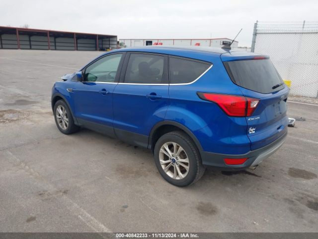 1FMCU9GDXKUA15269 Ford ESCAPE SE