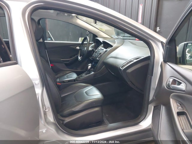 Ford FOCUS SE 2015 1FADP3K25FL247735 Image 5