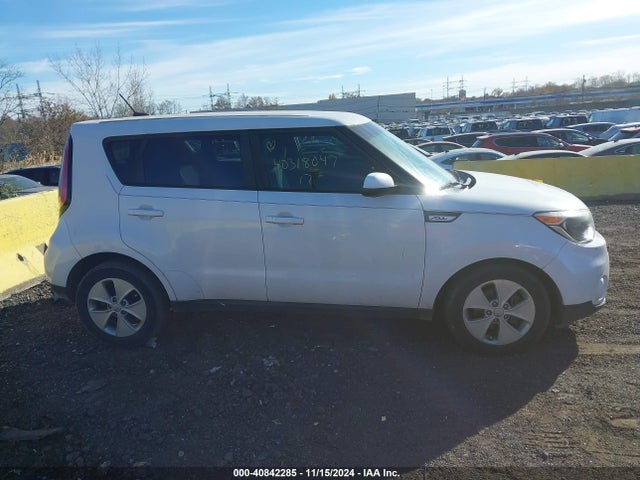 KIA SOUL + 2017 KNDJP3A57H7421499 Image 13