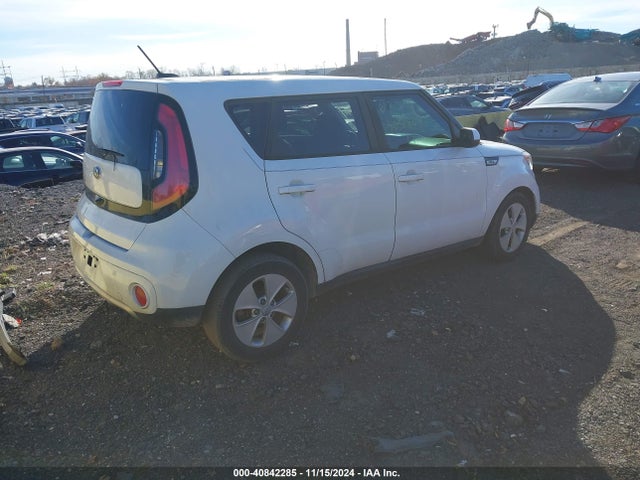 KIA SOUL + 2017 KNDJP3A57H7421499 Image 4