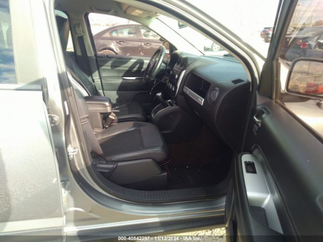 1C4NJCEA2ED537961 Jeep Compass Latitude