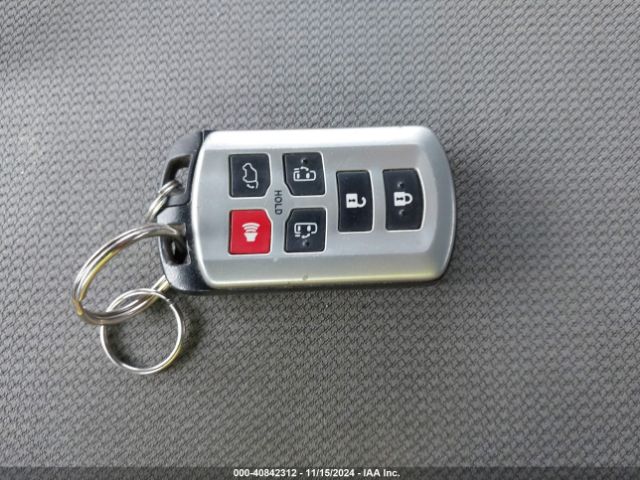 5TDDZ3DCXHS183400 Toyota Sienna Limited Premium 7 Passenger