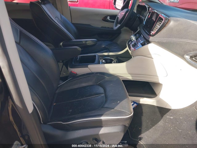 Chrysler Pacifica Limited 2023 2C4RC1GG1PR529271 Image 5