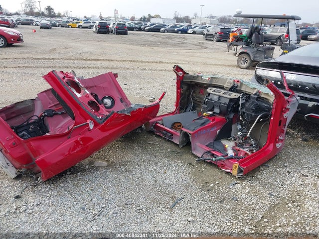 40842341 :رقم المزاد ، 2C3CDZDJ8FH888188 vin ، 2015 Dodge Challenger Srt 392 مزاد بيع