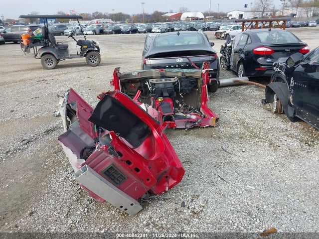 40842341 :رقم المزاد ، 2C3CDZDJ8FH888188 vin ، 2015 Dodge Challenger Srt 392 مزاد بيع
