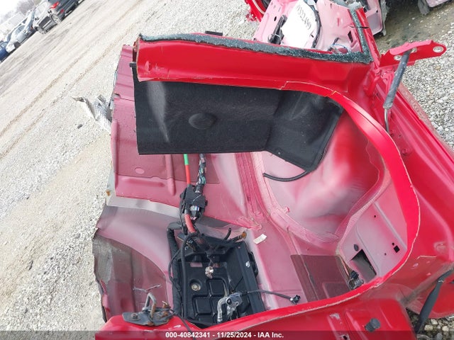40842341 :رقم المزاد ، 2C3CDZDJ8FH888188 vin ، 2015 Dodge Challenger Srt 392 مزاد بيع