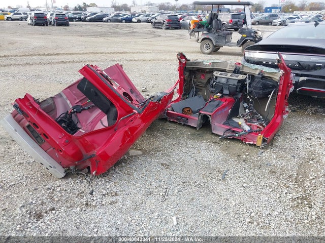 40842341 :رقم المزاد ، 2C3CDZDJ8FH888188 vin ، 2015 Dodge Challenger Srt 392 مزاد بيع