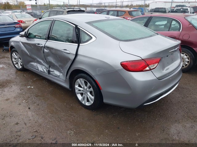 Chrysler 200 Limited 2015 1C3CCCAB2FN582012 Image 3