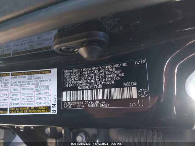 NMTKHMBX9LR104117 Toyota C-HR XLE
