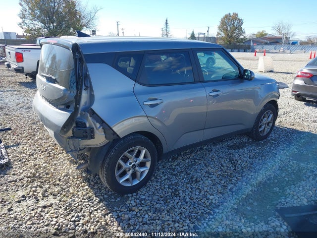 KIA SOUL LX 2023 KNDJ23AU4P7857246 Image 4
