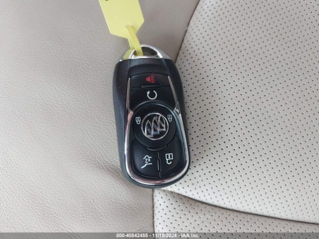 LRBFXBSA0HD025667 Buick Envision Essence