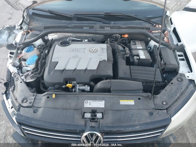 3VWLL7AJ5EM406975 Volkswagen Jetta 2.0l Tdi