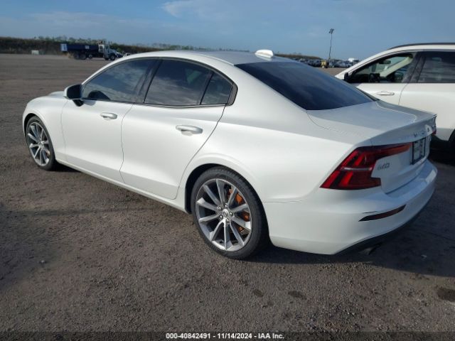 7JR102FK4LG030981 Volvo S60 T5 Momentum