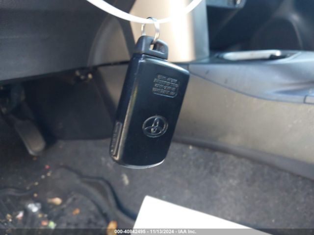 JTMRFREV2JJ246879 Toyota Rav4 Adventure/xle