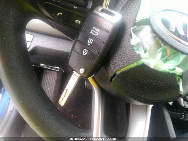 3KPA24AB4KE174847 KIA RIO S