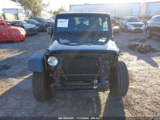 1C4BJWDGXHL591190 Jeep Wrangler Unlimited Sport 4x4