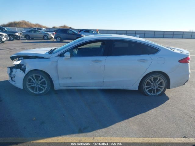 3FA6P0RU9KR206857 Ford Fusion Hybrid Titanium