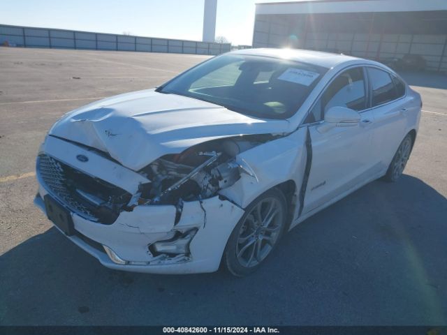 3FA6P0RU9KR206857 Ford Fusion Hybrid Titanium