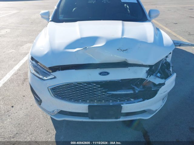 3FA6P0RU9KR206857 Ford Fusion Hybrid Titanium