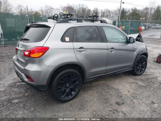 JA4AR3AUXJU003862 Mitsubishi Outlander Sport 2.0 Le