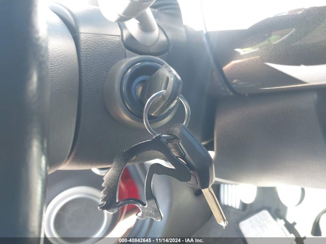 2006 MINI COOPER S WMWRE33576TL17151 Photo 10