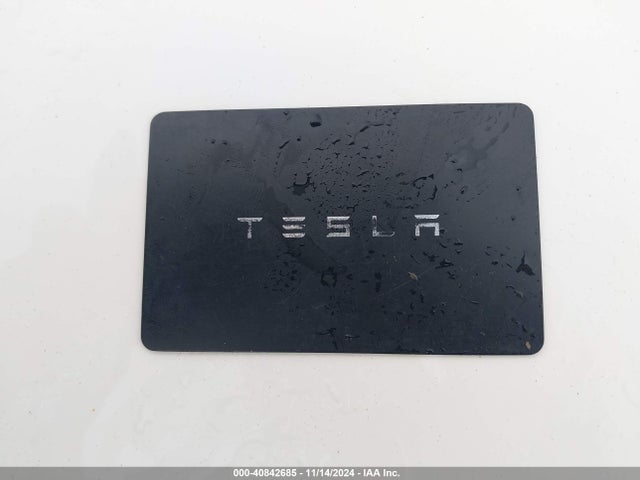 2022 TESLA MODEL Y 7SAYGAEE8NF570624 Photo 10