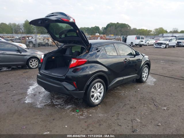 JTNKHMBX8M1110857 Toyota C-HR LE