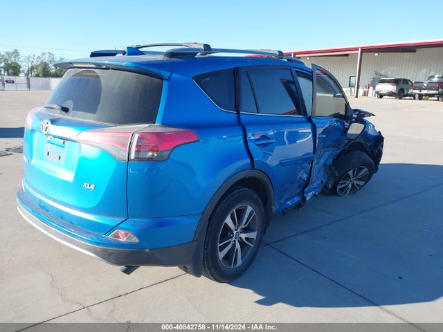 JTMWFREV1JJ152818 Toyota Rav4 Adventure/xle