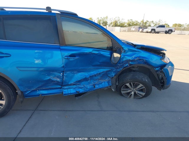 JTMWFREV1JJ152818 Toyota Rav4 Adventure/xle