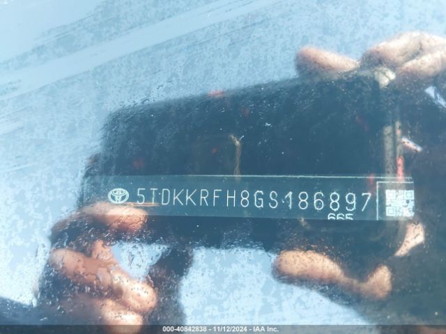 5TDKKRFH8GS186897 Toyota Highlander Xle V6