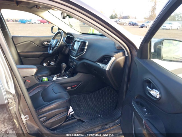 1C4PJMBSXGW305952 Jeep Cherokee Trailhawk
