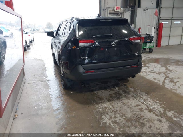 Toyota Rav4 Xle Premium 2023 2T3A1RFV9PC379550 Image 3