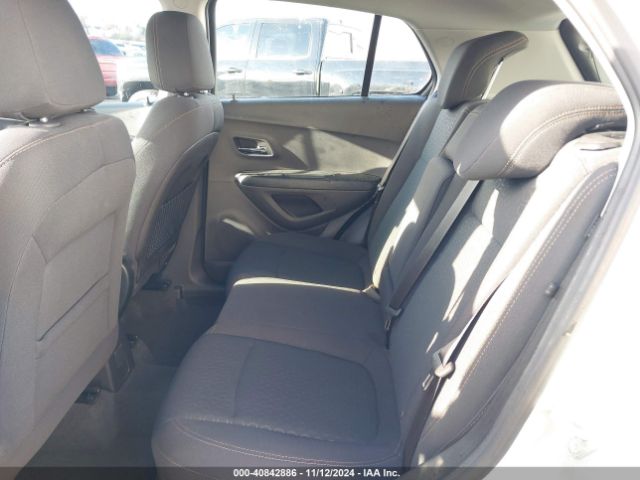 3GNCJKSB3JL418469 Chevrolet TRAX LS