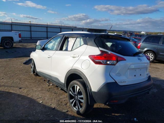 3N1CP5CU4KL566417 Nissan KICKS SV