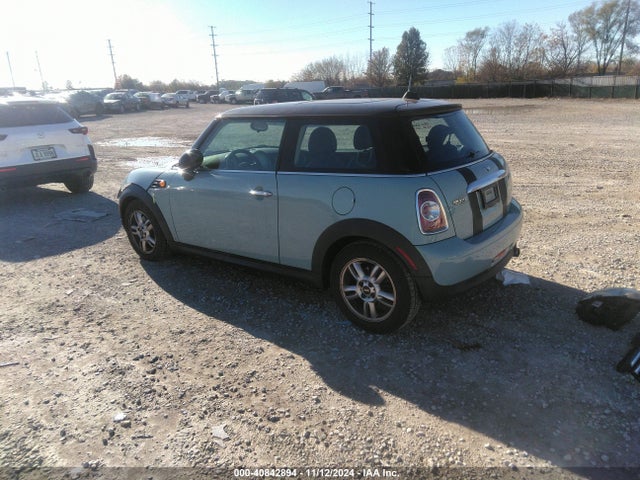 2012 MINI COOPER WMWSU3C53CT255036 Photo 2