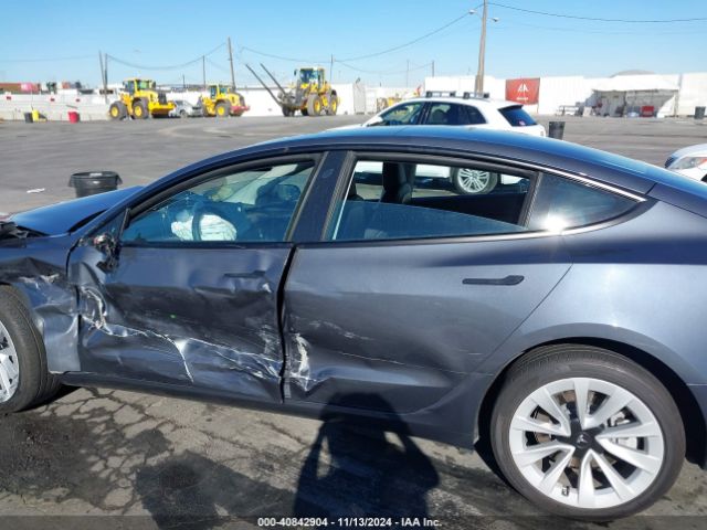5YJ3E1EA1NF375166 Tesla Model 3 Rear-wheel Drive