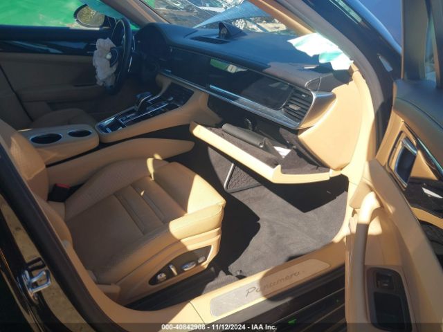 WP0AA2A79HL100861 Porsche PANAMERA 4