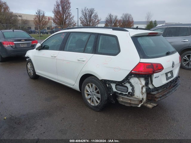 3VWC17AU7GM522696 Volkswagen Golf Sportwagen Tsi S 4-door
