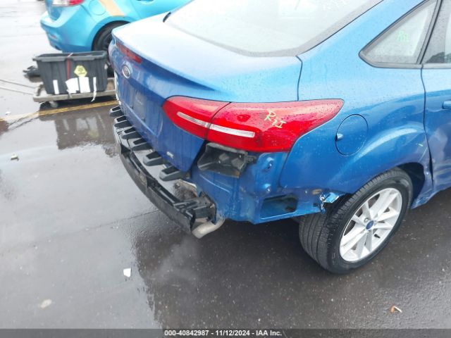 1FADP3F22JL278248 Ford FOCUS SE