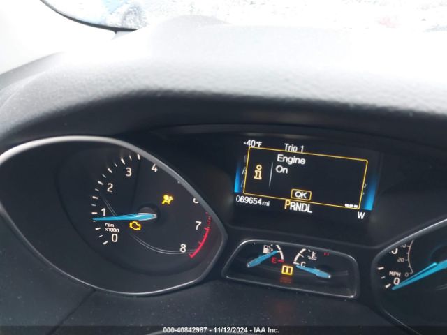 1FADP3F22JL278248 Ford FOCUS SE