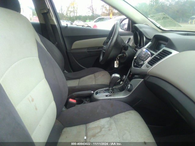 Chevrolet Cruze Ls Auto 2014 1G1PA5SH0E7111036 Image 5