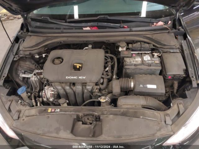 5NPD74LF8JH262678 Hyundai ELANTRA SE