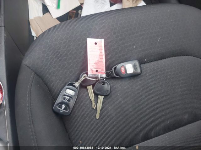 5NPD74LF8JH262678 Hyundai ELANTRA SE
