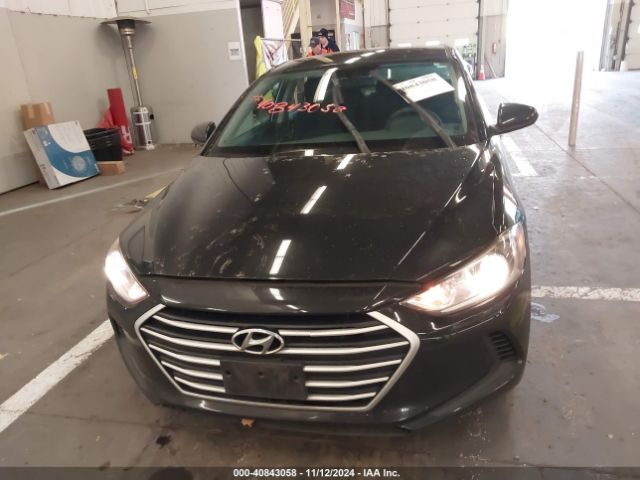 5NPD74LF8JH262678 Hyundai ELANTRA SE