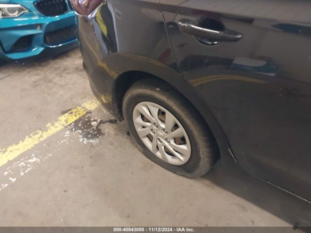 5NPD74LF8JH262678 Hyundai ELANTRA SE