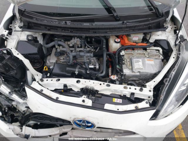 JTDKDTB34J1619038 Toyota Prius C Two