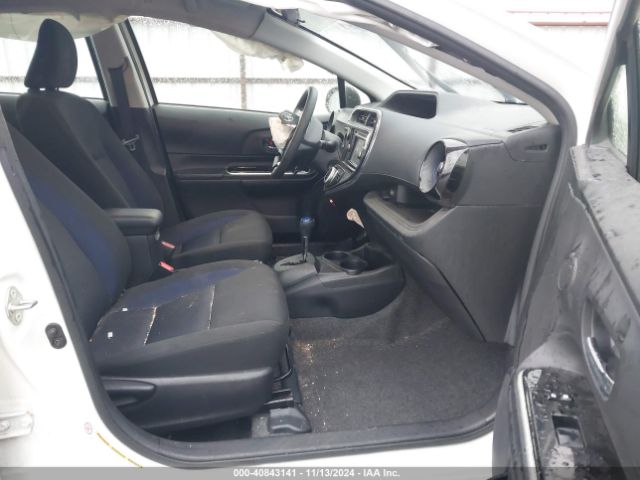 JTDKDTB34J1619038 Toyota Prius C Two