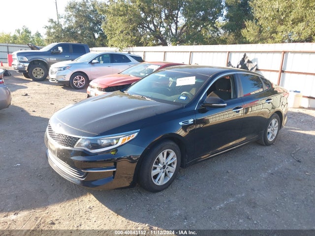 KIA Optima Lx 2016 5XXGT4L32GG039300 Image 2